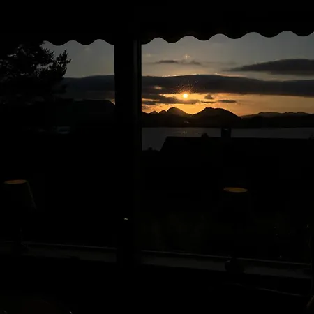 빌라 Single-family With Panorama View To The Fjord *